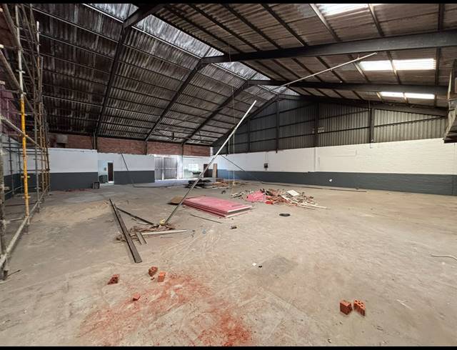 428M² WAREHOUSE TO LET IN EPPING INDUSTRIAL